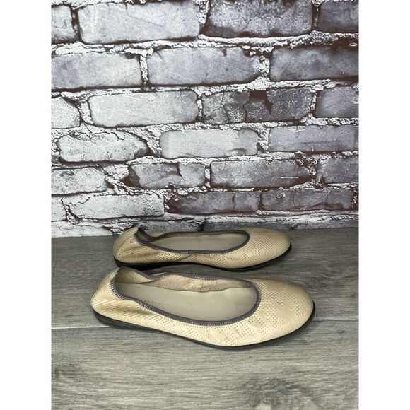 Studio Flexx Beige Leather Perforated Comfort Flats Shoes Women Sz 9M US/40.5EU - Picture 12 of 16